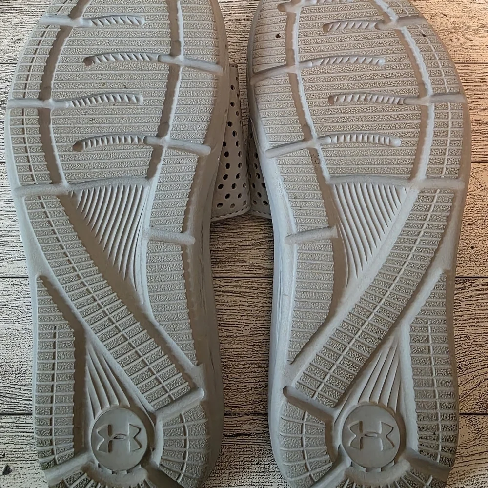 Under Armour stylish under